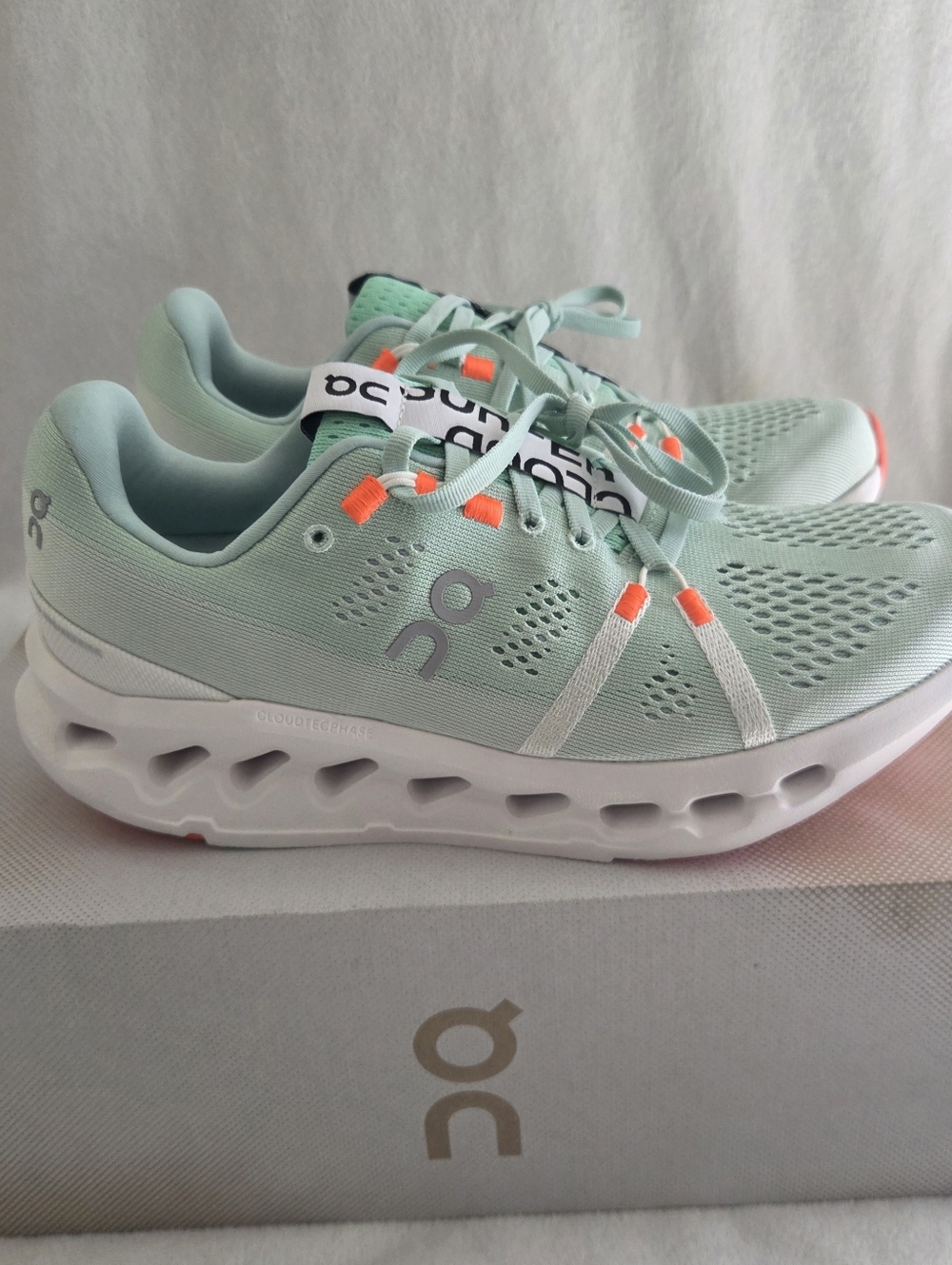 On CloudNova 2 Sneakers Shoes Running Athletic Comfy Green/Orange Women Sz 8 NIB